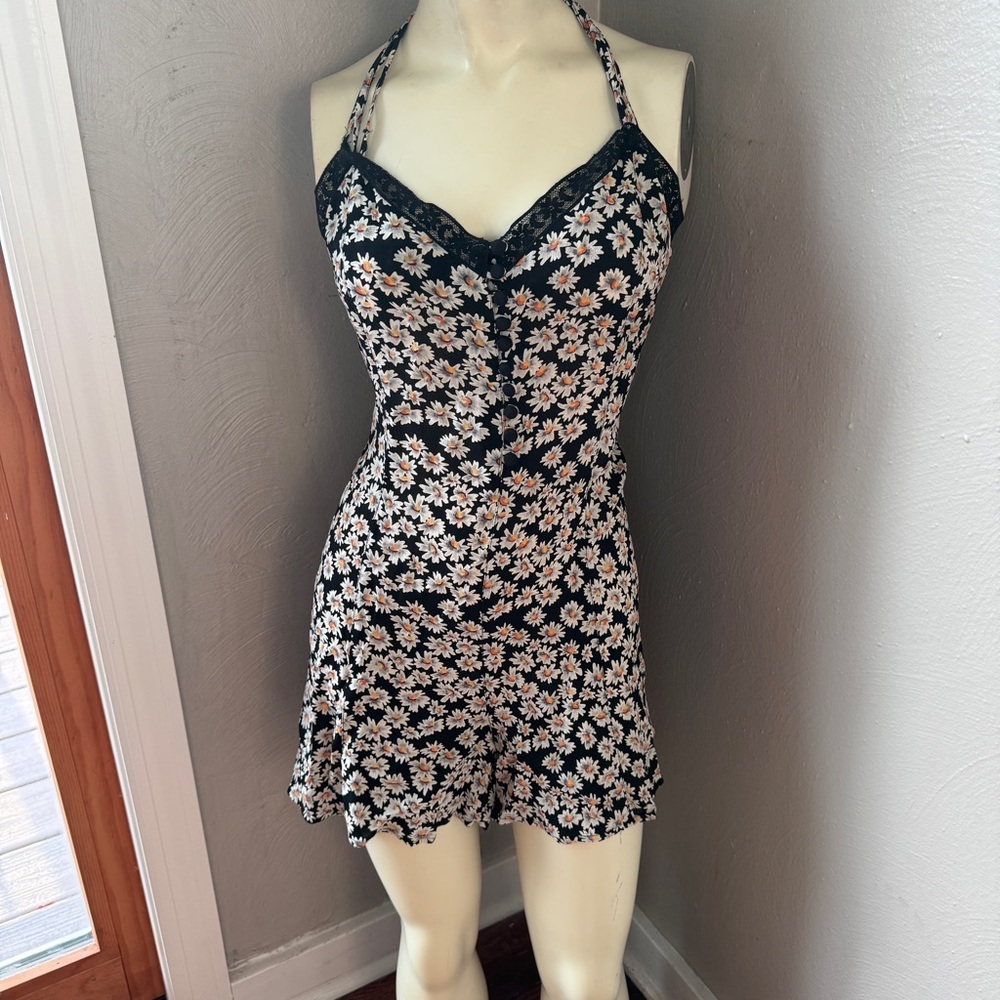 Topshop floral romper with lace size 8 spaghetti straps